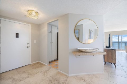 Condominio en alquiler en Sarasota, Florida, 2 dormitorios, 125.42 m2 № 1512467 - foto 9