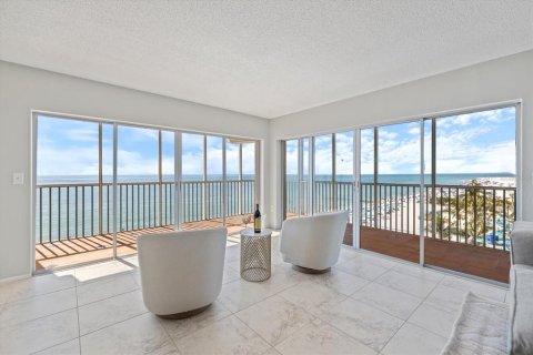Condominio en alquiler en Sarasota, Florida, 2 dormitorios, 125.42 m2 № 1512467 - foto 10