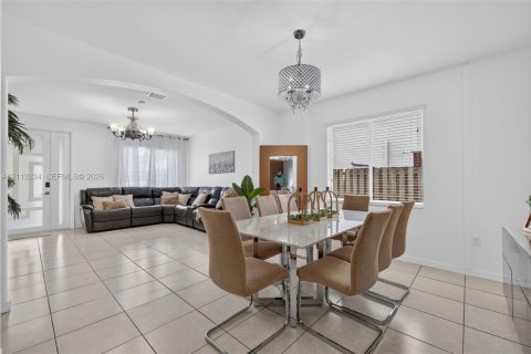 Villa ou maison à vendre à Homestead, Floride: 4 chambres, 202.81 m2 № 2433889 - photo 9