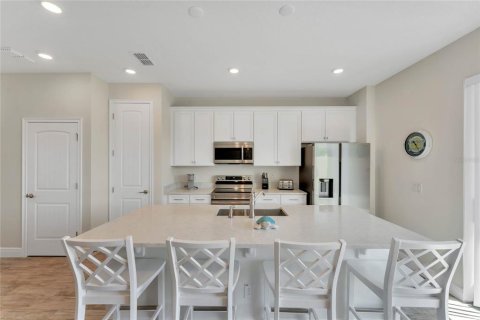 Townhouse in Kissimmee, Florida 3 bedrooms, 143.53 sq.m. № 1786413 - photo 4