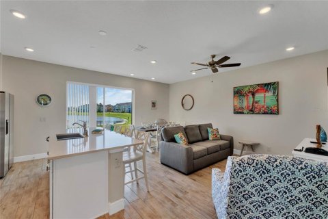 Townhouse in Kissimmee, Florida 3 bedrooms, 143.53 sq.m. № 1786413 - photo 3