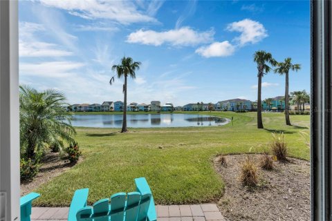 Townhouse in Kissimmee, Florida 3 bedrooms, 143.53 sq.m. № 1786413 - photo 2