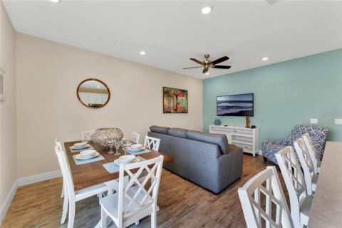 Townhouse in Kissimmee, Florida 3 bedrooms, 143.53 sq.m. № 1786413 - photo 5