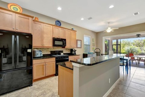 House in Bradenton, Florida 3 bedrooms, 188.96 sq.m. № 2200343 - photo 14