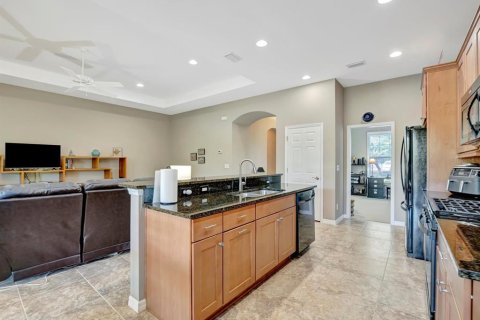 House in Bradenton, Florida 3 bedrooms, 188.96 sq.m. № 2200343 - photo 19