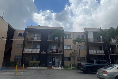 Condo à Sweetwater, Floride, 2 chambres  № 2059753