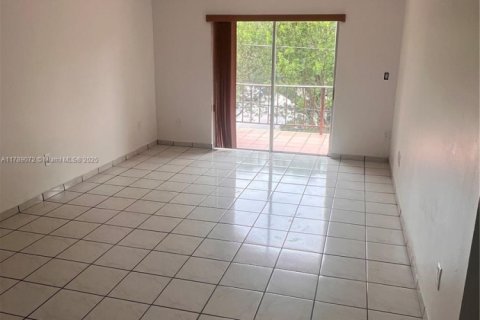 Copropriété à vendre à Sweetwater, Floride: 2 chambres, 66.89 m2 № 2059753 - photo 2