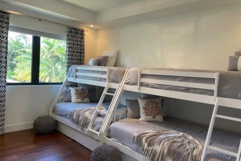 Casa en venta en Fort Lauderdale, Florida, 4 dormitorios, 330.64 m2 № 2253102 - foto 18