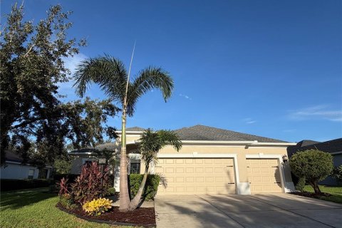 House in Parrish, Florida 3 bedrooms, 284.75 sq.m. № 2366523
