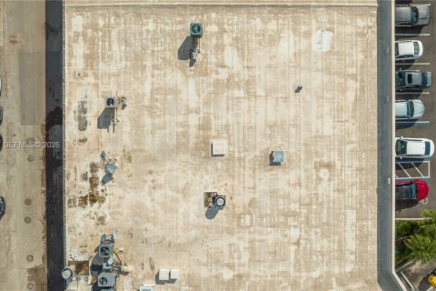 Купить коммерческую недвижимость в Майами, Флорида № 2020888 - фото 24