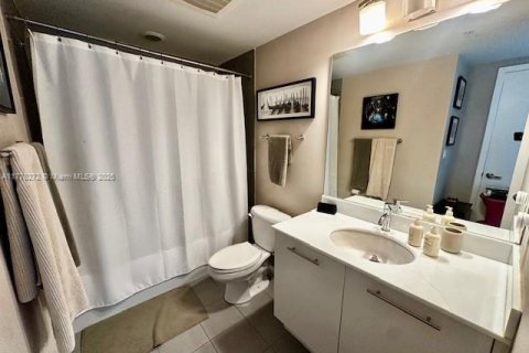 Condominio en venta en Miami, Florida, 2 dormitorios, 104.14 m2 № 2270959 - foto 7