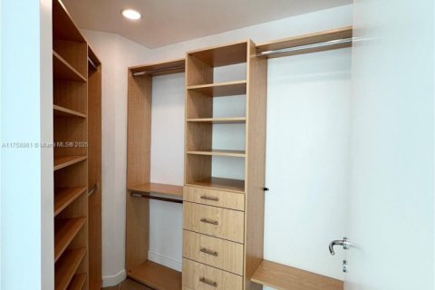 Купить кондоминиум в Майами, Флорида 1 спальня, 82.78м2, № 2035018 - фото 9