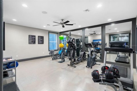 Casa en venta en Four Corners, Florida, 13 dormitorios, 1415.74 m2 № 2213545 - foto 29
