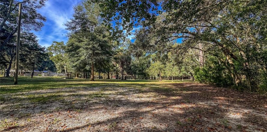 Land in Brooksville, Florida № 2395976