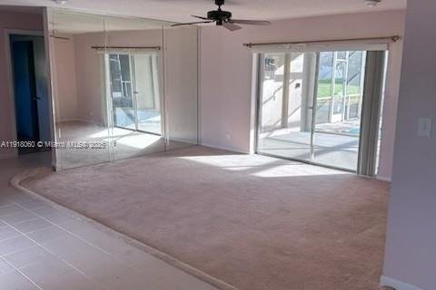 House in Margate, Florida 3 bedrooms, 148.27 sq.m. № 1972966 - photo 7