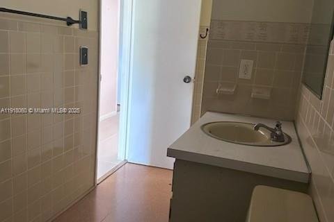 House in Margate, Florida 3 bedrooms, 148.27 sq.m. № 1972966 - photo 21