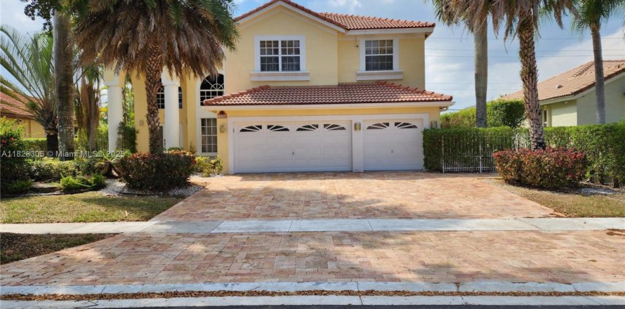 House in Boca Raton, Florida 4 bedrooms, 299.61 sq.m. № 1802481