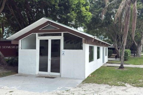 Casa en venta en Wellington, Florida, 8 dormitorios № 2071287 - foto 15