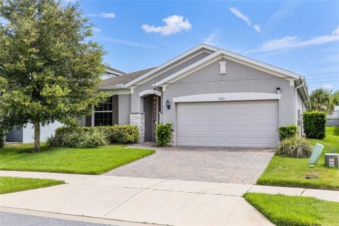 House in ESTATES AT LAKEVIEW PRESERVE in Winter Garden, Florida 3 bedrooms, 203.46 sq.m. № 1907768 - photo 2