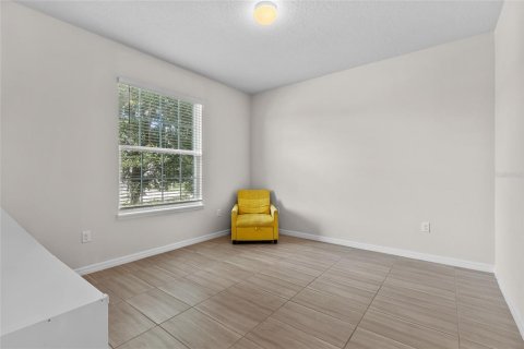 House in ESTATES AT LAKEVIEW PRESERVE in Winter Garden, Florida 3 bedrooms, 203.46 sq.m. № 1907768 - photo 14