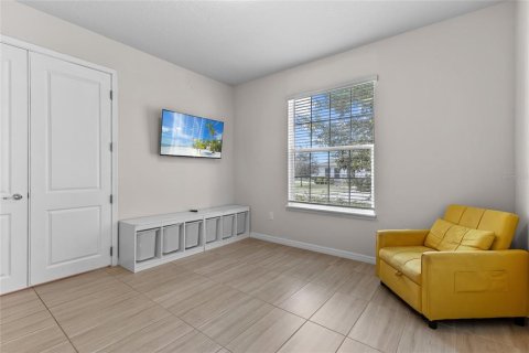 House in ESTATES AT LAKEVIEW PRESERVE in Winter Garden, Florida 3 bedrooms, 203.46 sq.m. № 1907768 - photo 15