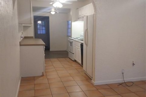 House in Saint Petersburg, Florida 3 bedrooms, 125.79 sq.m. № 2095575 - photo 12
