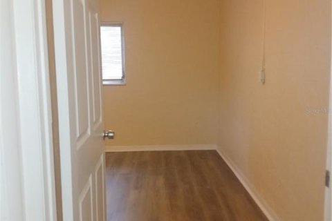 House in Saint Petersburg, Florida 3 bedrooms, 125.79 sq.m. № 2095575 - photo 19