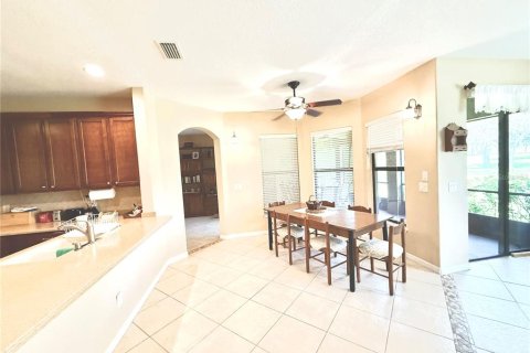 House in Seffner, Florida 5 bedrooms, 268.67 sq.m. № 1737235 - photo 10