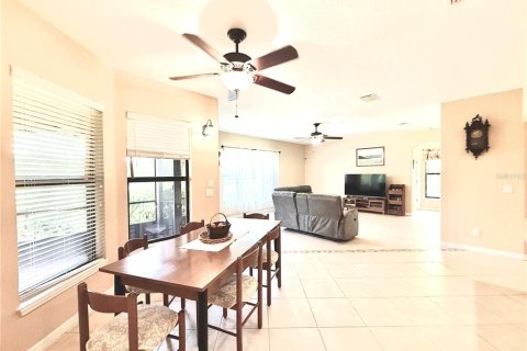 House in Seffner, Florida 5 bedrooms, 268.67 sq.m. № 1737235 - photo 9