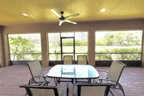 House in Seffner, Florida 5 bedrooms, 268.67 sq.m. № 1737235 - photo 25