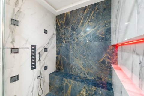 Купить виллу или дом в Саутвест-Ранчес, Флорида 5 спален, 358.05м2, № 1960274 - фото 25