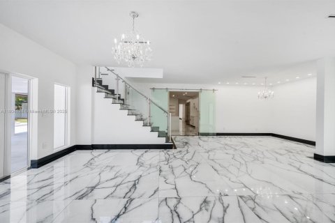 Купить виллу или дом в Саутвест-Ранчес, Флорида 5 спален, 358.05м2, № 1960274 - фото 8