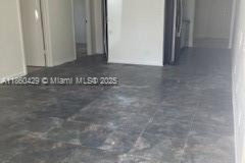 Снять в аренду виллу или дом в Дейви, Флорида 3 спальни, 145.48м2, № 1887723 - фото 5