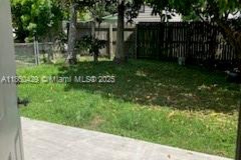 Снять в аренду виллу или дом в Дейви, Флорида 3 спальни, 145.48м2, № 1887723 - фото 26