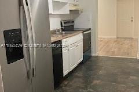 Снять в аренду виллу или дом в Дейви, Флорида 3 спальни, 145.48м2, № 1887723 - фото 6