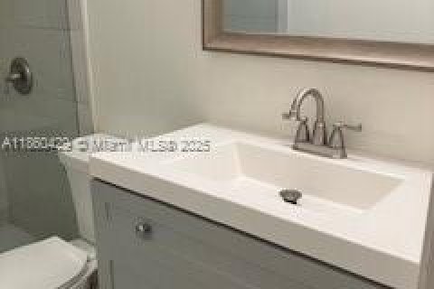 Снять в аренду виллу или дом в Дейви, Флорида 3 спальни, 145.48м2, № 1887723 - фото 17