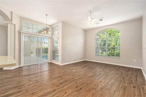 House in New Port Richey, Florida 4 bedrooms, 186.18 sq.m. № 1845172 - photo 10