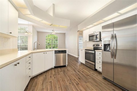House in New Port Richey, Florida 4 bedrooms, 186.18 sq.m. № 1845172 - photo 12