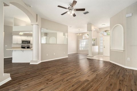 House in New Port Richey, Florida 4 bedrooms, 186.18 sq.m. № 1845172 - photo 7