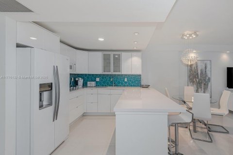 Copropriété à louer à Miami Beach, Floride: 1 chambre, 83.61 m2 № 1617081 - photo 13