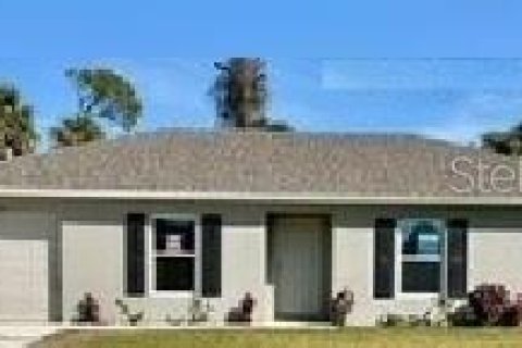 House in North Port, Florida 3 bedrooms, 115.48 sq.m. № 2129796