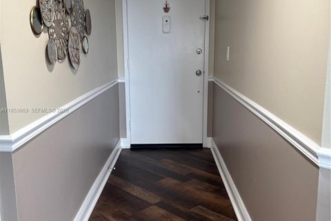 Copropriété à vendre à West Palm Beach, Floride: 2 chambres, 110.93 m2 № 2153229 - photo 6