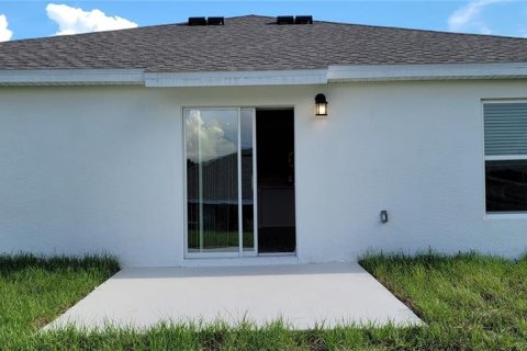 House in Haines City, Florida 3 bedrooms, 144.93 sq.m. № 1675513 - photo 8