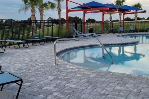 House in Haines City, Florida 3 bedrooms, 144.93 sq.m. № 1675513 - photo 9