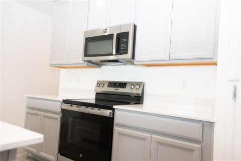 House in Haines City, Florida 3 bedrooms, 144.93 sq.m. № 1675513 - photo 19