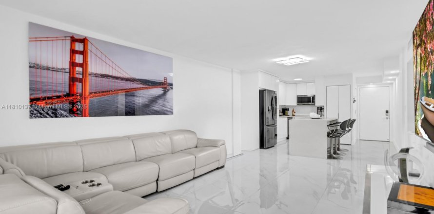 Condo in Hialeah, Florida, 2 bedrooms  № 1753173