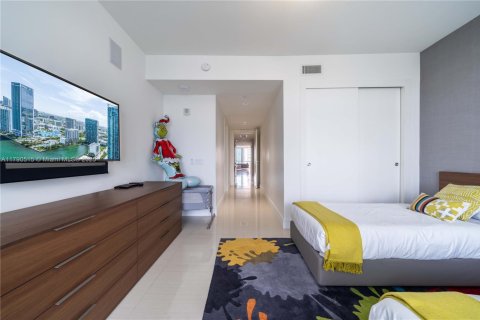 Copropriété à vendre à Aventura, Floride: 3 chambres, 243.78 m2 № 2063633 - photo 14