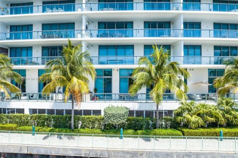 Copropriété à vendre à Aventura, Floride: 3 chambres, 243.78 m2 № 2063633 - photo 20