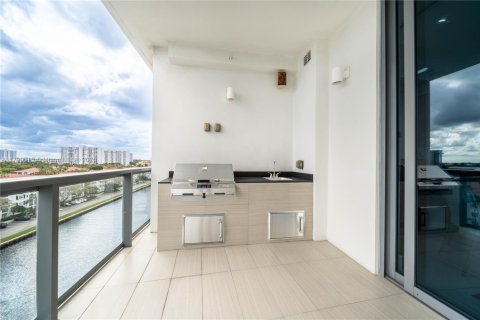 Copropriété à vendre à Aventura, Floride: 3 chambres, 243.78 m2 № 2063633 - photo 10