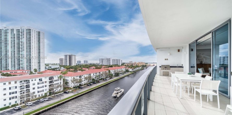 Condo à Aventura, Floride, 3 chambres  № 2063633